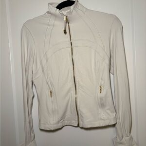 Lululemon Define Cropped Jacket
Nulu (Light Ivory/Gold/Gold) Size 8